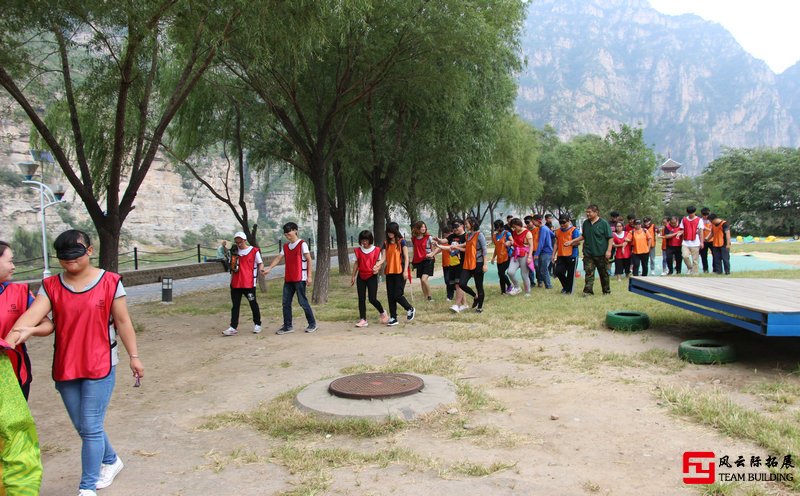 色达：一座心灵绿洲的旅行趋势解读